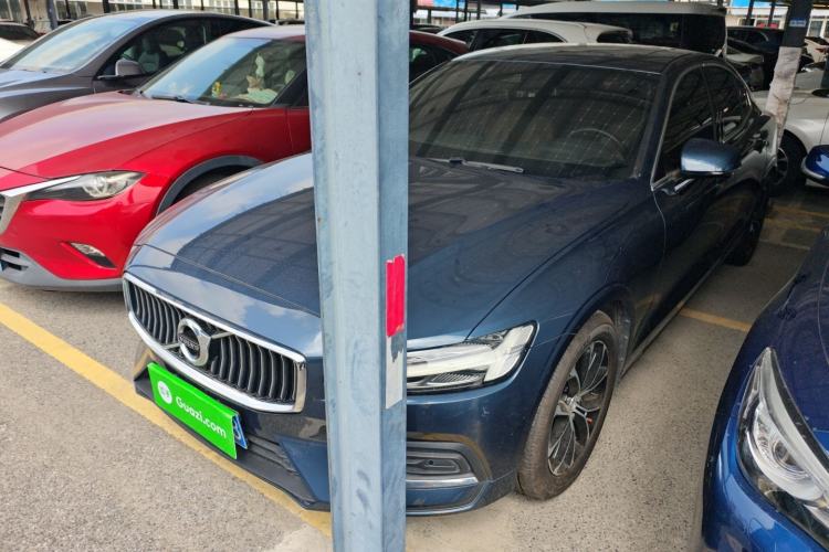 Used Volvo S60 2021 T4 Zhiyi Luxury Edition