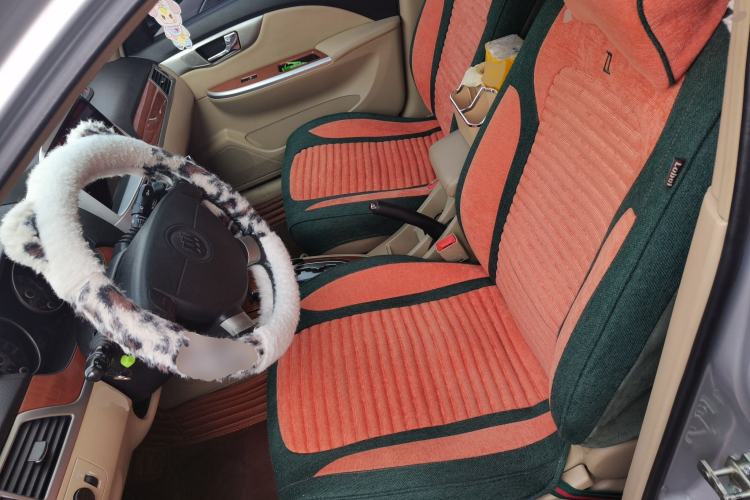 Used Buick Excelle 2011 1.6 LE-AT Left Front Seat