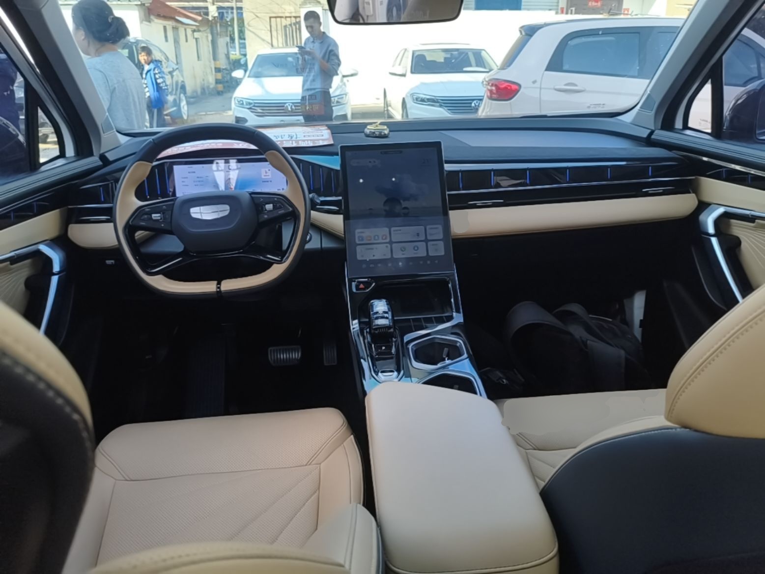 Geely Auto FX11 2023 1.5TD DCT Prestige Edition — снимка 12