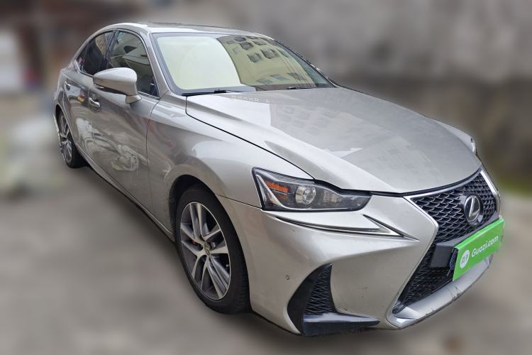 Used Lexus IS 2017 300 Leading Edition Front Right 45 Deg