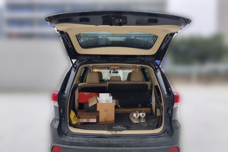 Used Toyota Highlander 2018 2.0T Four-Wheel Drive Elite Edition 7 Seats China VI Standard Trunk