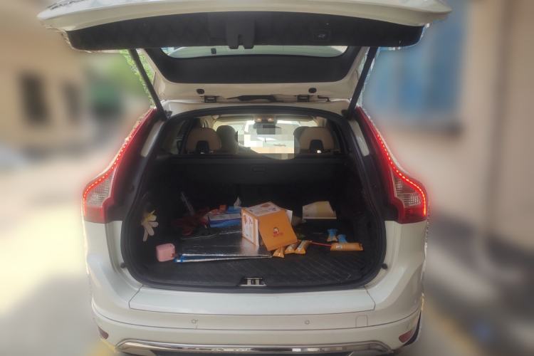 Used Volvo XC60 2014 T5 Zhiya Edition Trunk