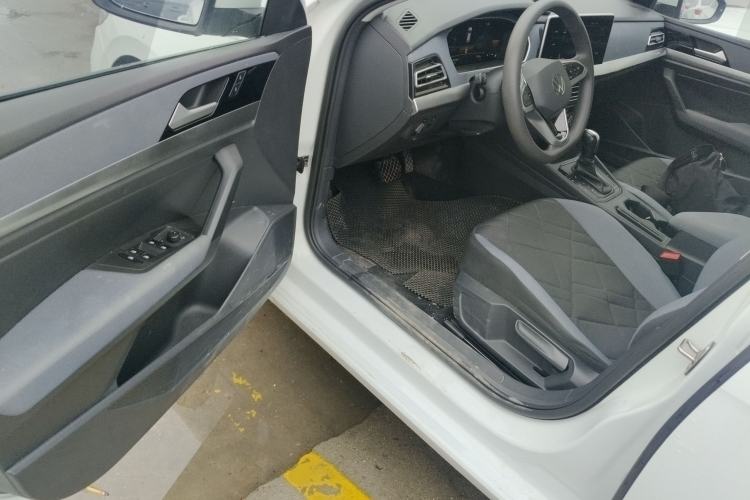 Used Volkswagen Lavida 2023 1.5L Automatic De Yi Edition Driver Seat