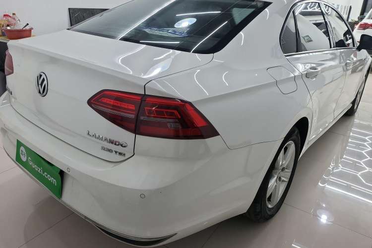 Used Volkswagen Lamando 2019 230TSI DSG Fashion Edition China VI
