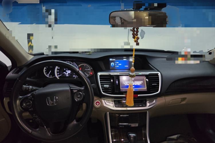 Used Honda Accord 2015 2.4L EX Luxury Edition Center Console