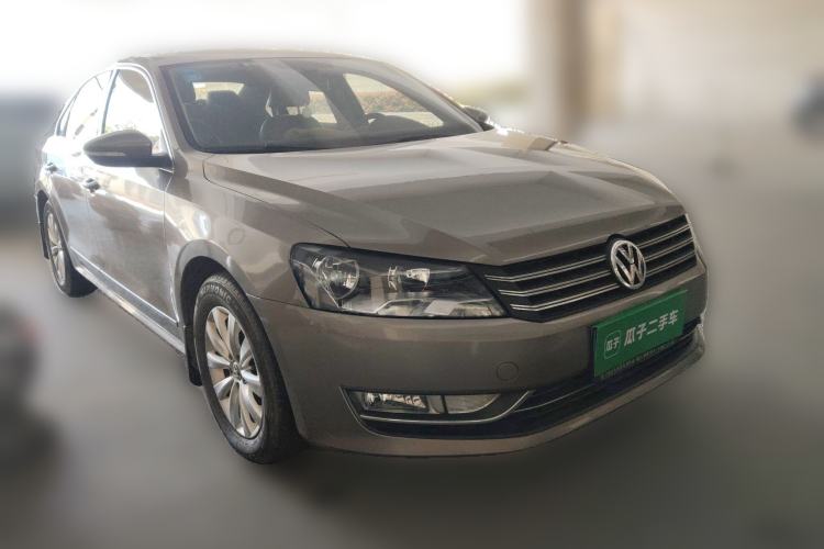 Used Volkswagen Passat 2014 1.8TSI DSG Prestige Edition Front Right 45 Deg
