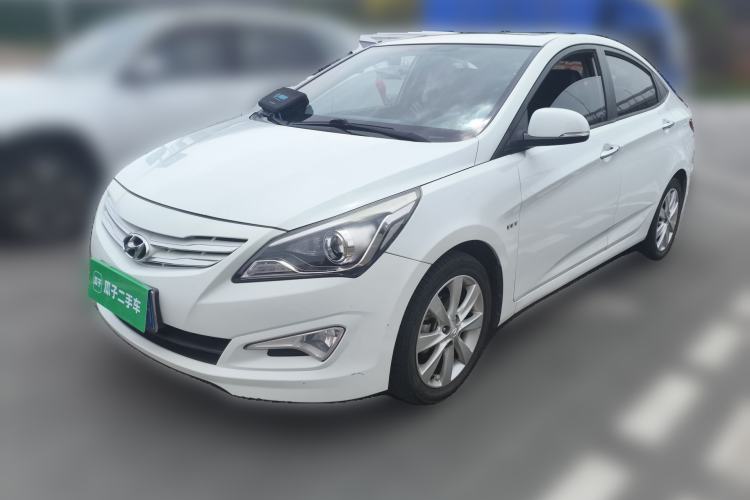 Used Hyundai Verna (older generation) 2014 1.4L Manual Top-Tier Model TOP