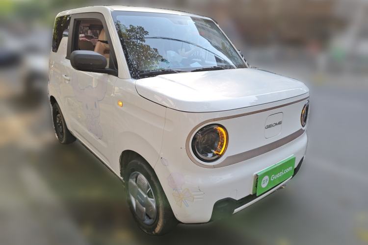 Used Geely Galaxy Panda 2023 Panda Mini 200km Endurance Bear Front Right 45 Deg
