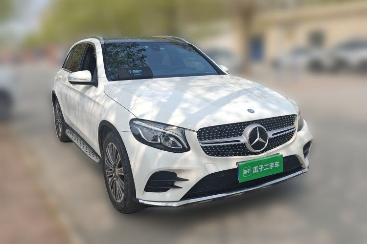 Used Mercedes-Benz GLC 2017 GLC 200 4MATIC Front Right 45 Deg