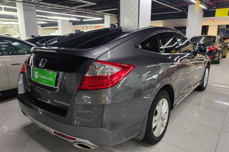 Used Honda Crosstour 2014 2.4L Luxury Edition
