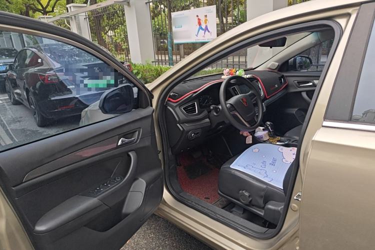 Used Roewe 360 2015 1.5L Automatic Luxury Edition
