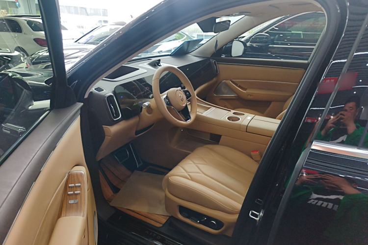 Used Hima AITO M8 2025 Extended-Range Max+ Version 53.4 kWh 6-Seater Edition Driver Seat