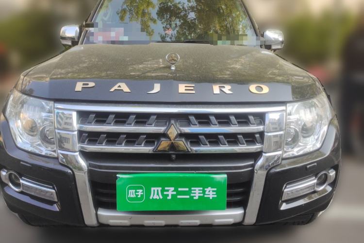 Used Mitsubishi Pajero 
