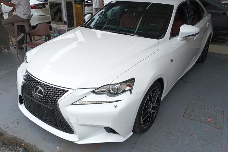 Used Lexus IS 2015 200t F SPORT