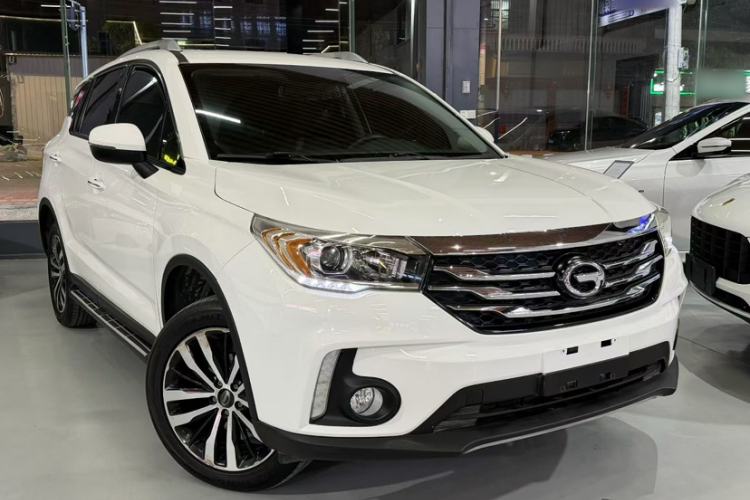 Used GAC Trumpchi GS4 2017 200T G-DCT Two-Wheel Drive Luxury Edition Exterior 2