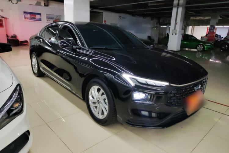 Used Ford Mondeo 2023 EcoBoost 180 Comfort Model Front Right 45 Deg