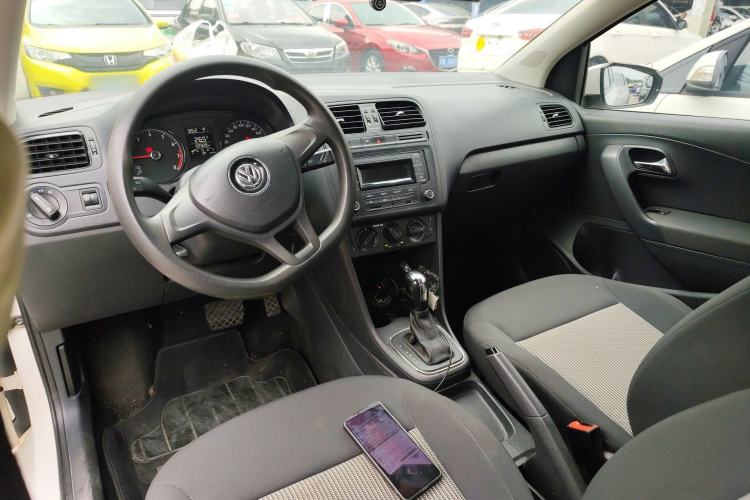 Used Volkswagen Polo 2016 1.4L Automatic Trendy Model Center Console