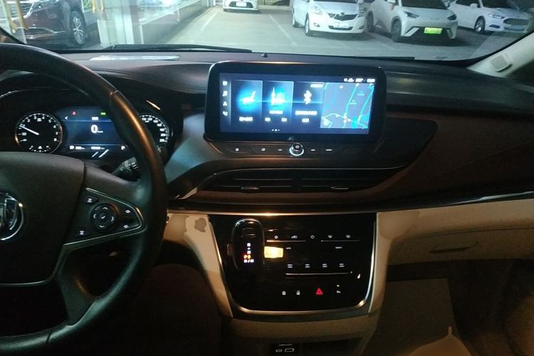 Used Buick GL8 2020 Land Business Class 652T Luxury Model
