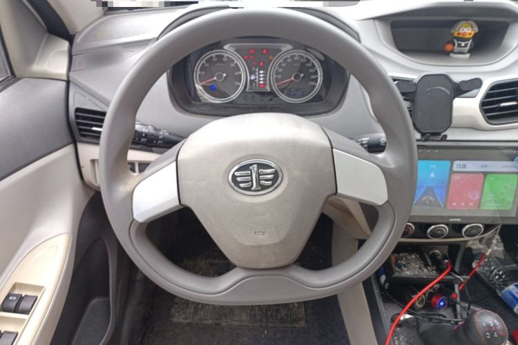 Used FAW Xiali N5 2014 1.3L Manual Comfort Version Steering Wheel
