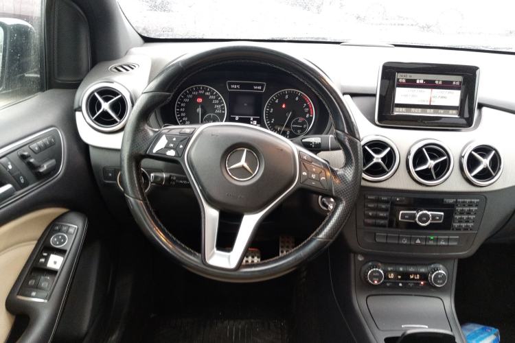 Used Mercedes-Benz B-Class 2012 B 200 Steering Wheel