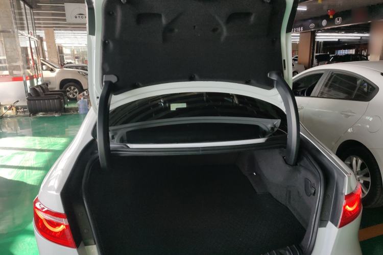 Used Jaguar XFL 2018 XFL 2.0T 250 PS Luxury Edition
