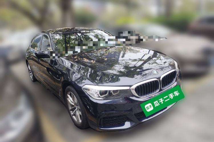 Used BMW 5 Series 2020 525Li M Sport Package Front Right 45 Deg