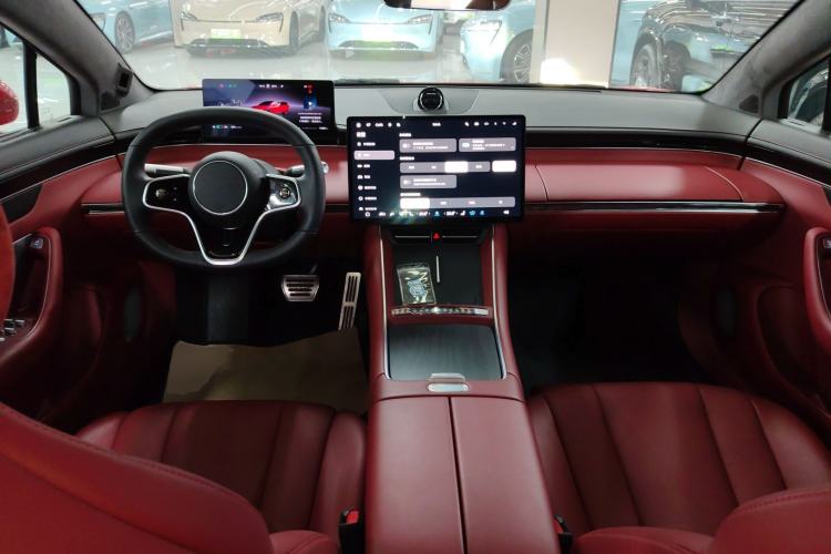 Used Hima Luxeed S7 2025 785 km Ultra