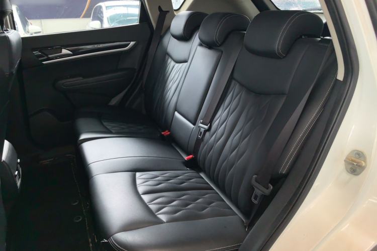 Used Dongfeng Aeolus AX7 2016 2.0L Automatic Zhiyue Trim