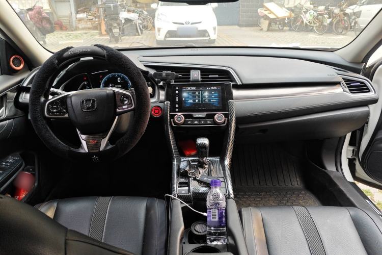 Used Honda Civic 2019 220TURBO CVT Power Edition China VI Emission Standard Center Console