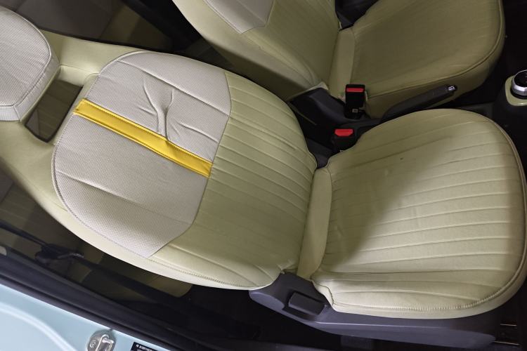 Used Geely Galaxy Panda 2023 Panda Mini 200km Endurance Bear Right Front Seat