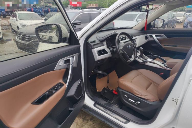 Used Geely Auto Emgrand X7 Sport 2016 1.8TD Automatic All-Wheel-Drive ZhiZun Edition
