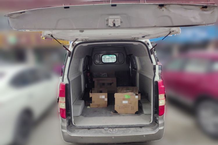 Used Jinbei New Hiace X30L 2018 1.5L Box Truck Wealth Edition DLCG14 Trunk