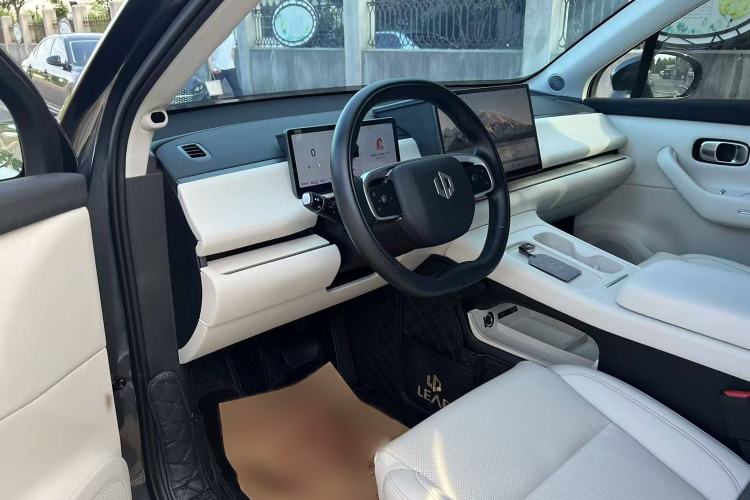 Used Leapmotor C16 2024 Range-Extended 200 Luxury Edition