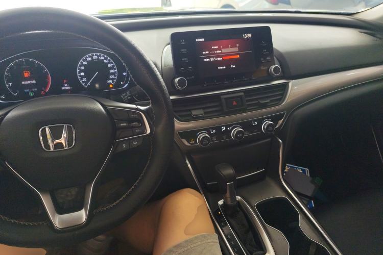 Used Honda Accord 2018 260TURBO Luxury Edition China V Emission Standard Center Console