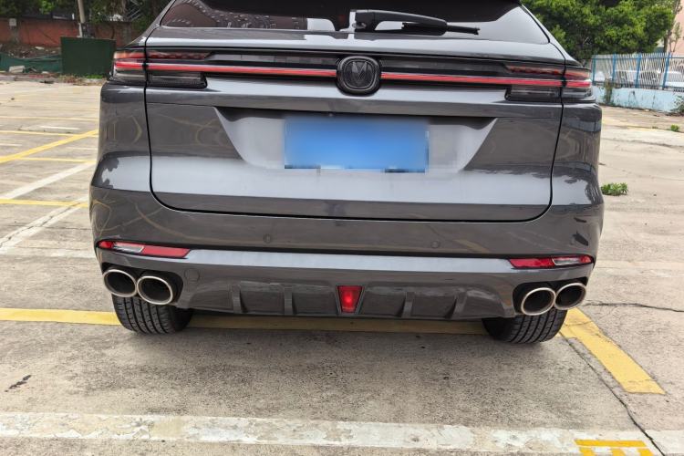 Used CHANGAN UNI-K 2021 2.0T All-Wheel Drive Prestige Version Exterior 9