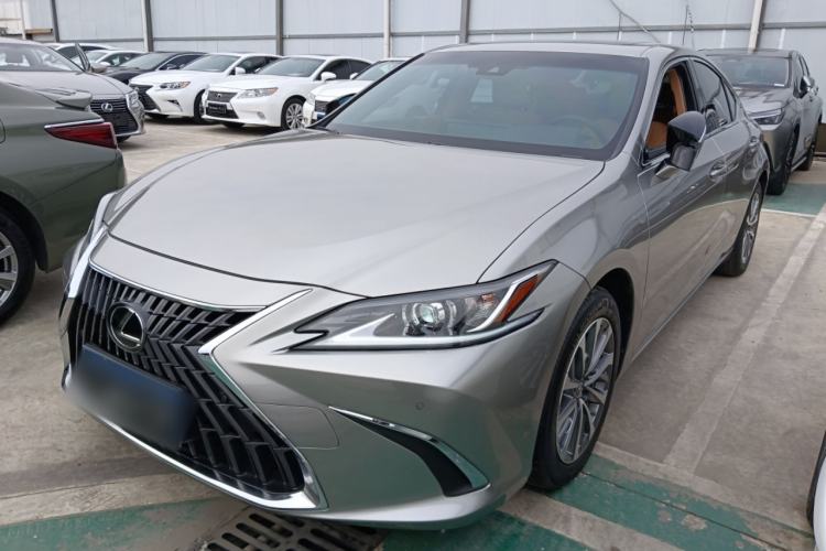 Used Lexus ES 2022 300h Excellence Edition