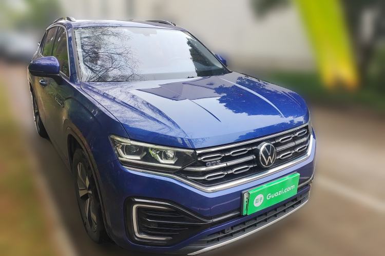 Used Volkswagen Tayron GTE Plug-in Hybrid 2020 1.4T Luxury Model Front Right 45 Deg