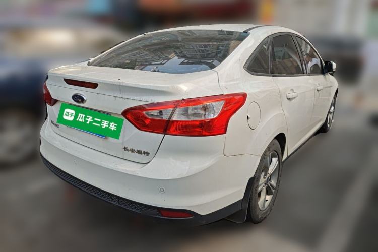 Used Ford Focus 2012 Sedan 1.6L Automatic Fashion Edition