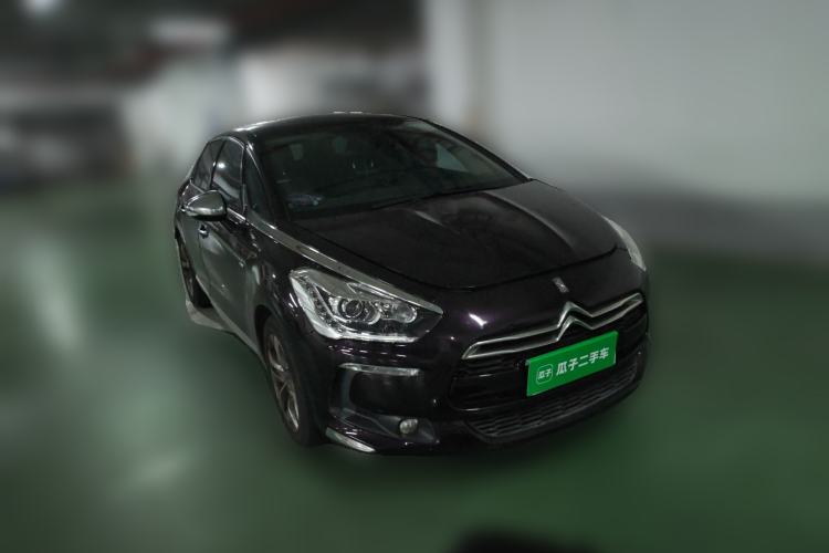 Used DS 5 2014 1.6T Luxury Edition THP160 Front Right 45 Deg