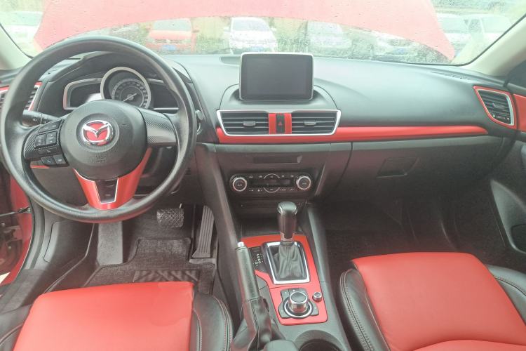 Used Mazda 3 Axela 2014 Sedan 1.5L Automatic Luxury Model