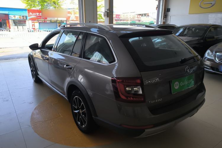 Used Skoda Octavia 2018 Station Wagon TSI230 DSG Luxury Edition