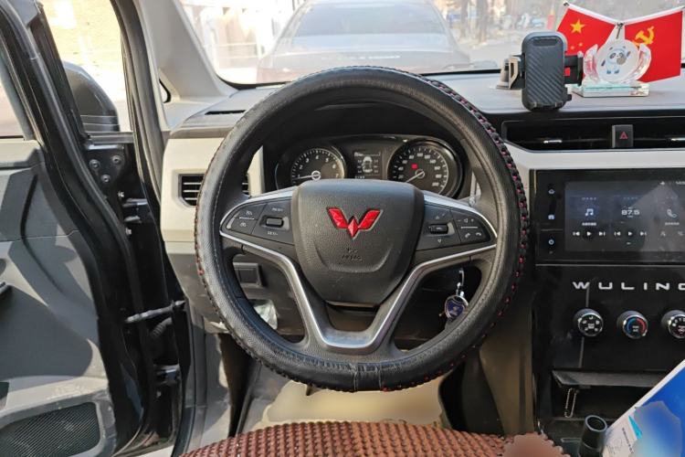 Used Wuling Zhengcheng 2021 1.5T Manual Luxury Version
