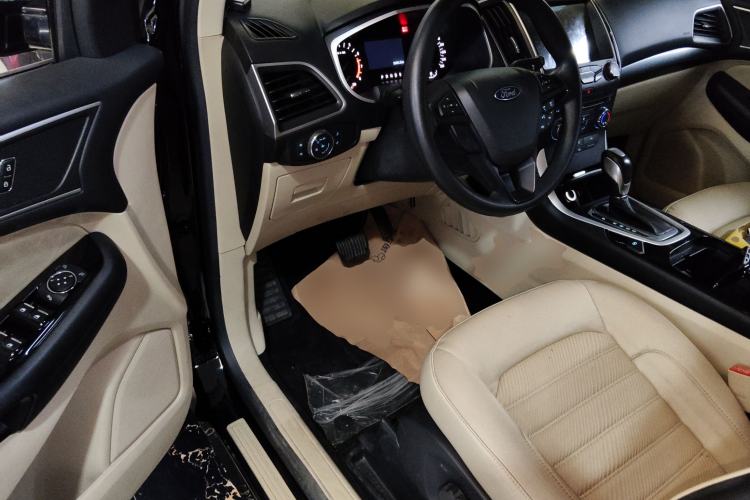 Used Ford Edge 2018 EcoBoost 245 Two-Wheel-Drive Titanium 5-Seater China VI Standard