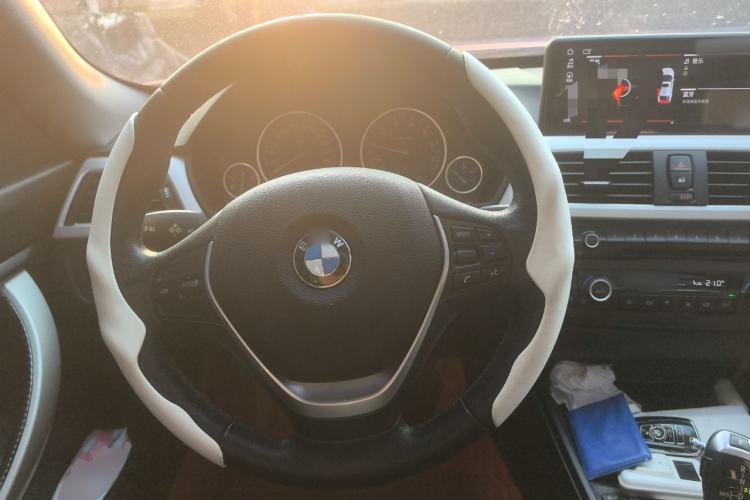 Used BMW 3 Series GT 2016 320i Fashion Model
