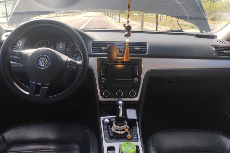 Used Volkswagen Passat 2014 1.8TSI DSG Prestige Navigation Edition