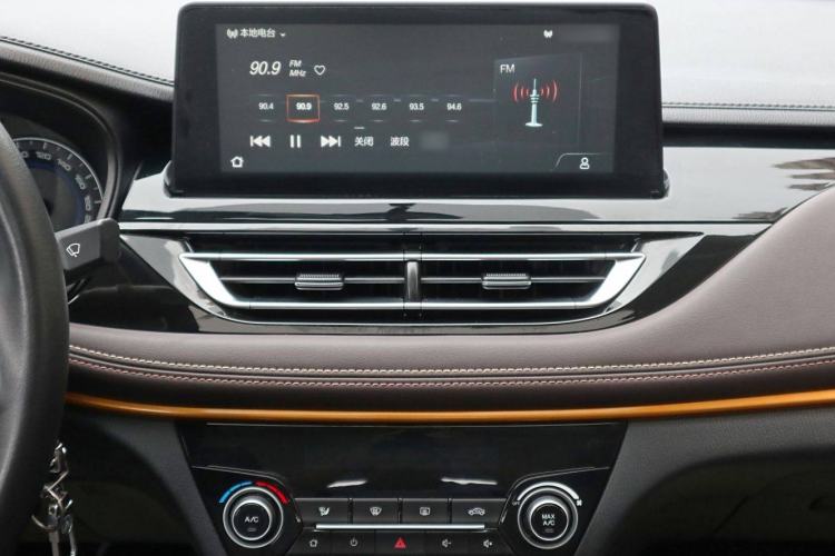 Used Changan Eado DT 2021 1.6L Manual Luxury Model