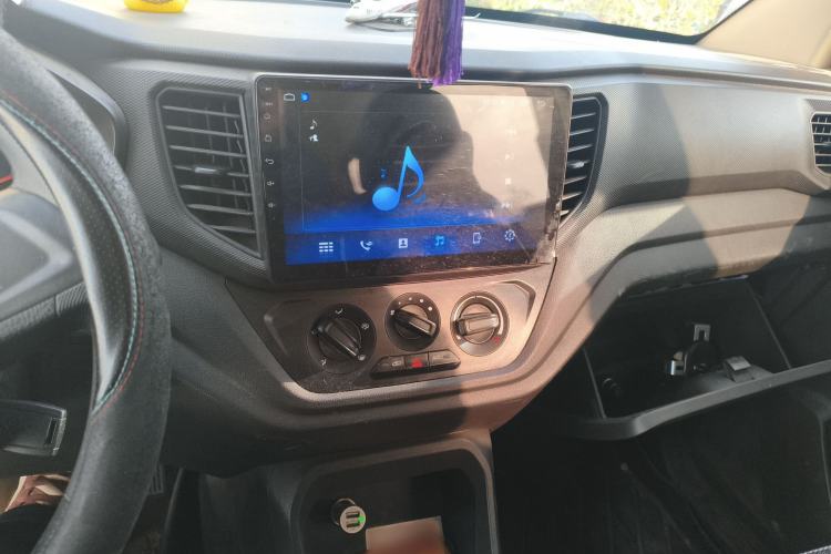 Used Wuling Hongguang V 2019 1.5L Jingqu Version China VI LAR
