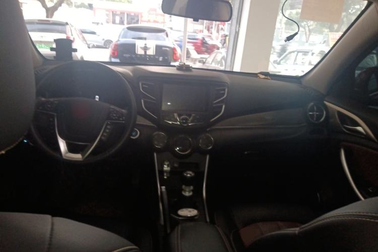 Used BYD Song 2017 Gaishi Upgrade Edition 1.5TI Manual Elite Model
