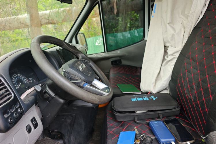 Used JMC Transit 2017 2.8T Commercial Version Short Wheelbase Mid-Roof 6/7/8-Seater JX493 Left Front Seat