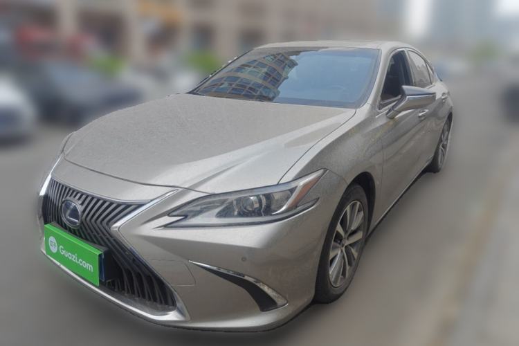 Used Lexus ES 2020 300h Premier Edition